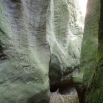 Rejtett természeti szépségek: a Morgó-gödör és a Sárkány-szikla